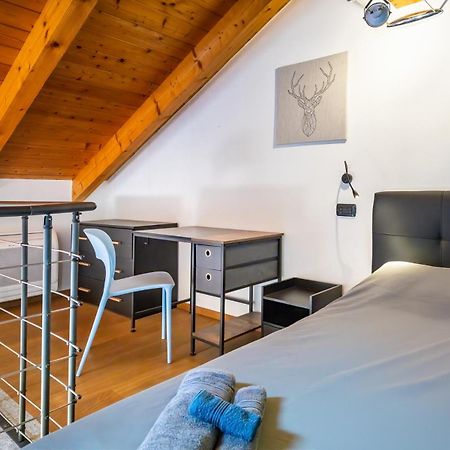 Ferienwohnung Strepitoso Loft Con Vista Duomo Alba  Exterior foto